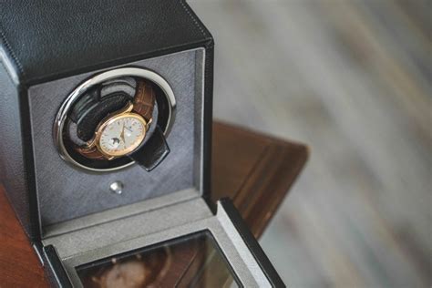 wolf watch winder manual.